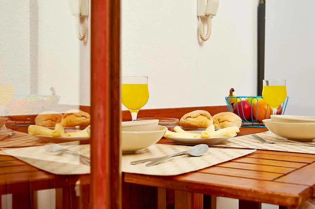 Central Garden Saldanha Apartment Lisbona