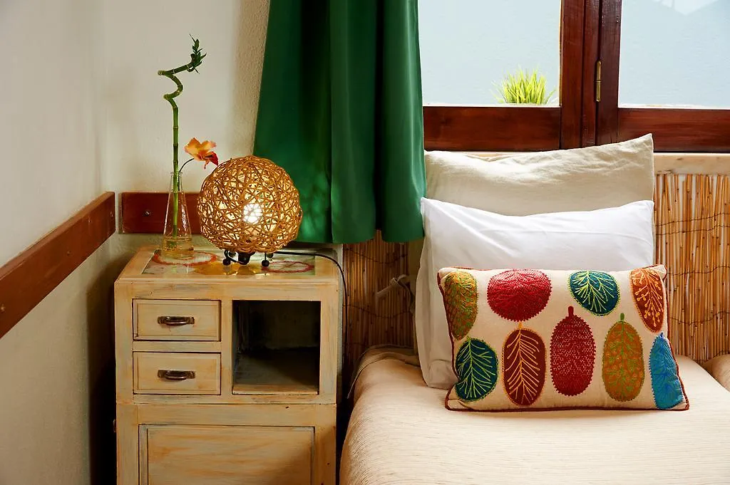 Central Garden Saldanha Apartment Lisbona